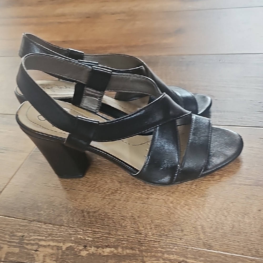 Lifestride Black Women's Sandals, Flex sole, 7M